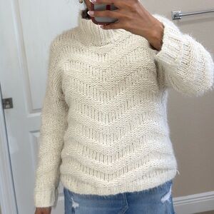 Cozy Cream  hunky Turtleneck Sweater